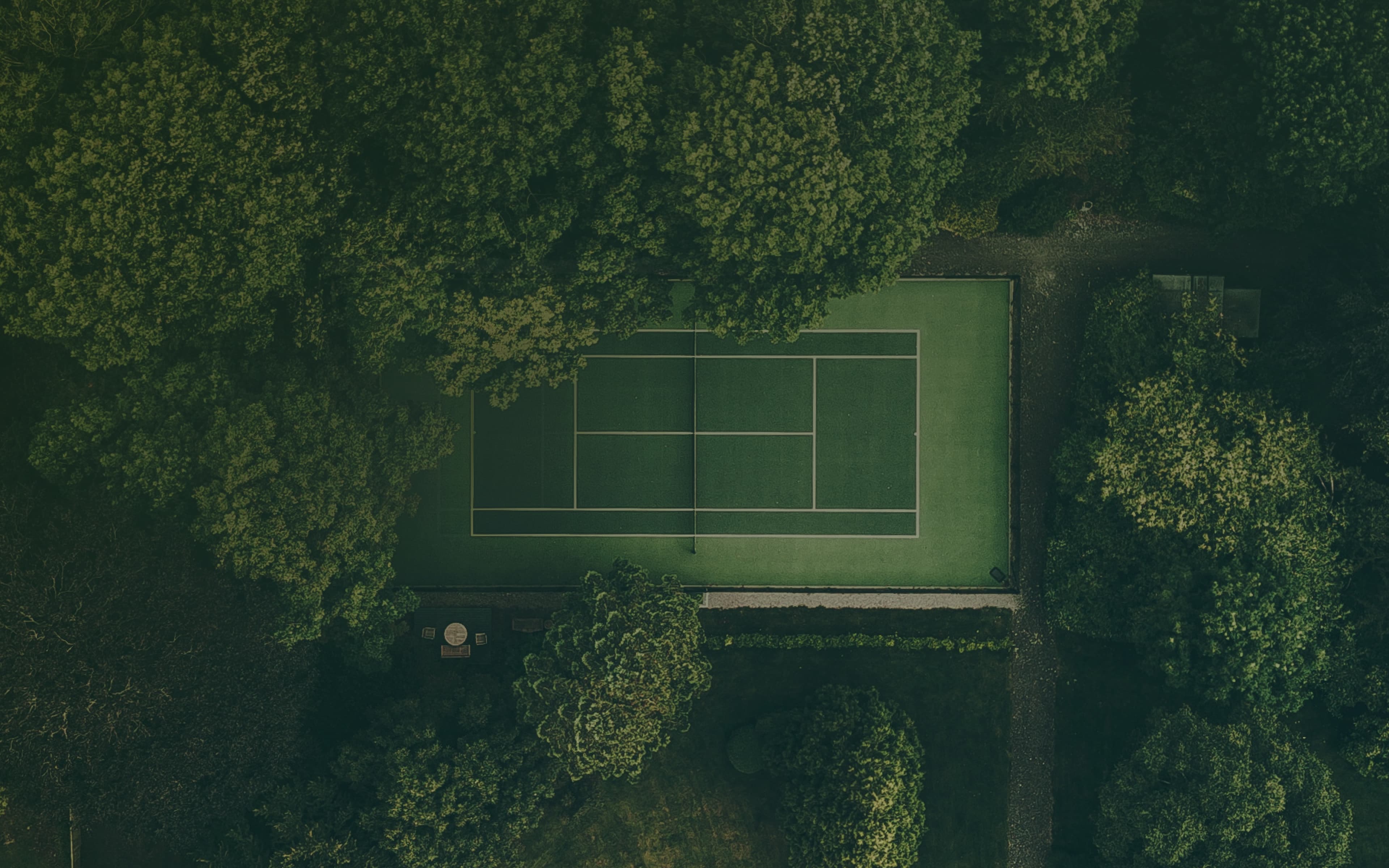 Ansicht eines Sportplatzes von oben